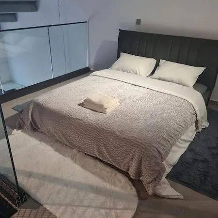 Luxury Brand New 2 Bd Mezonete *